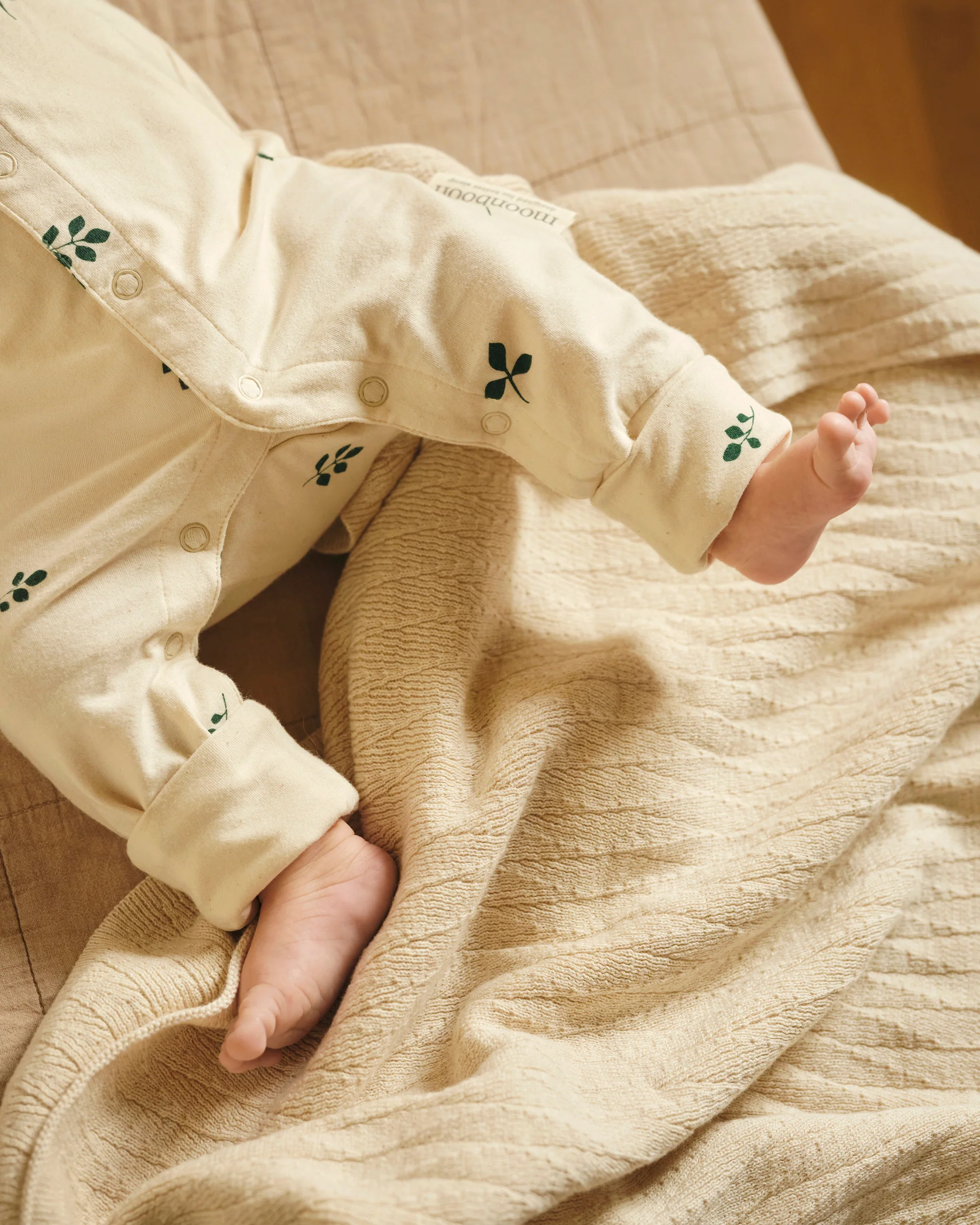 Onesie & Bonnet - gift box - Image 3